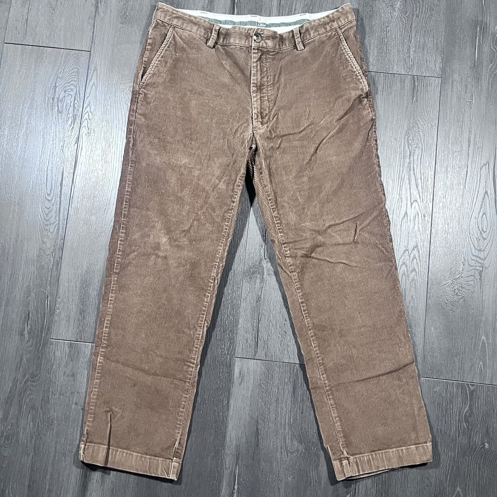 L.L. Bean Men's Corduroy Pants in Brown